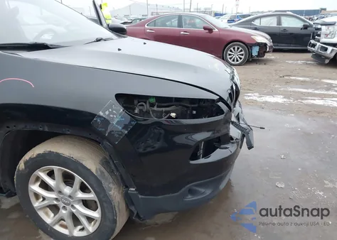 2018 Jeep Cherokee Latitude Plus 4X4 из США, поврежденный, VIN 1C4PJMLB6JD527339